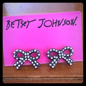 Betsey Johnson diamond bow earrings